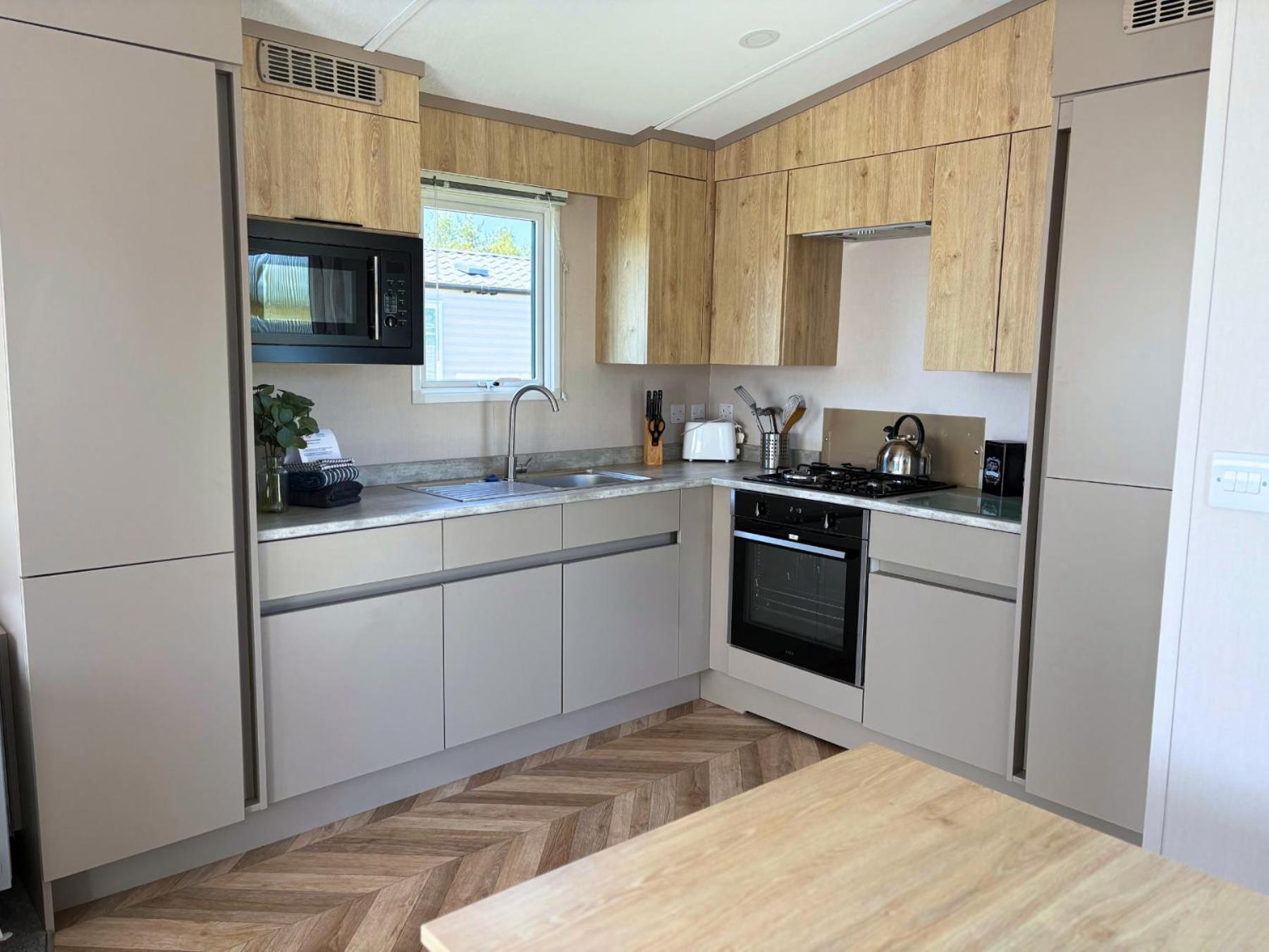 Linwater Caravan Park - Luxury Lodges And Static Caravans Near Edinburgh Newbridge  Exterior foto